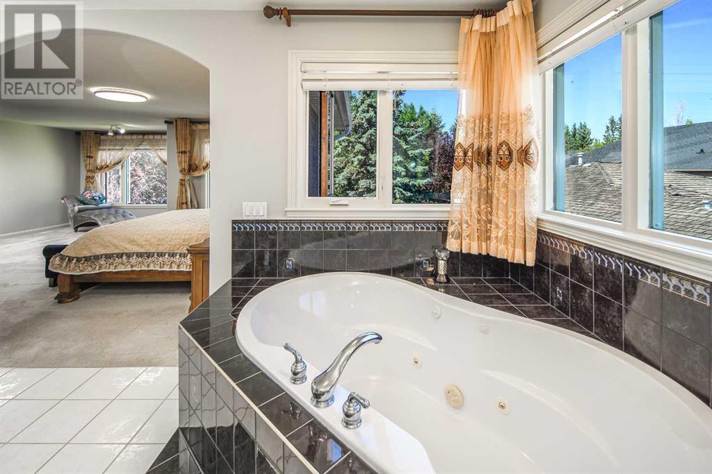 15 Canso Green Sw, Calgary, Alberta  T2W 3B1 - Photo 27 - A2189813