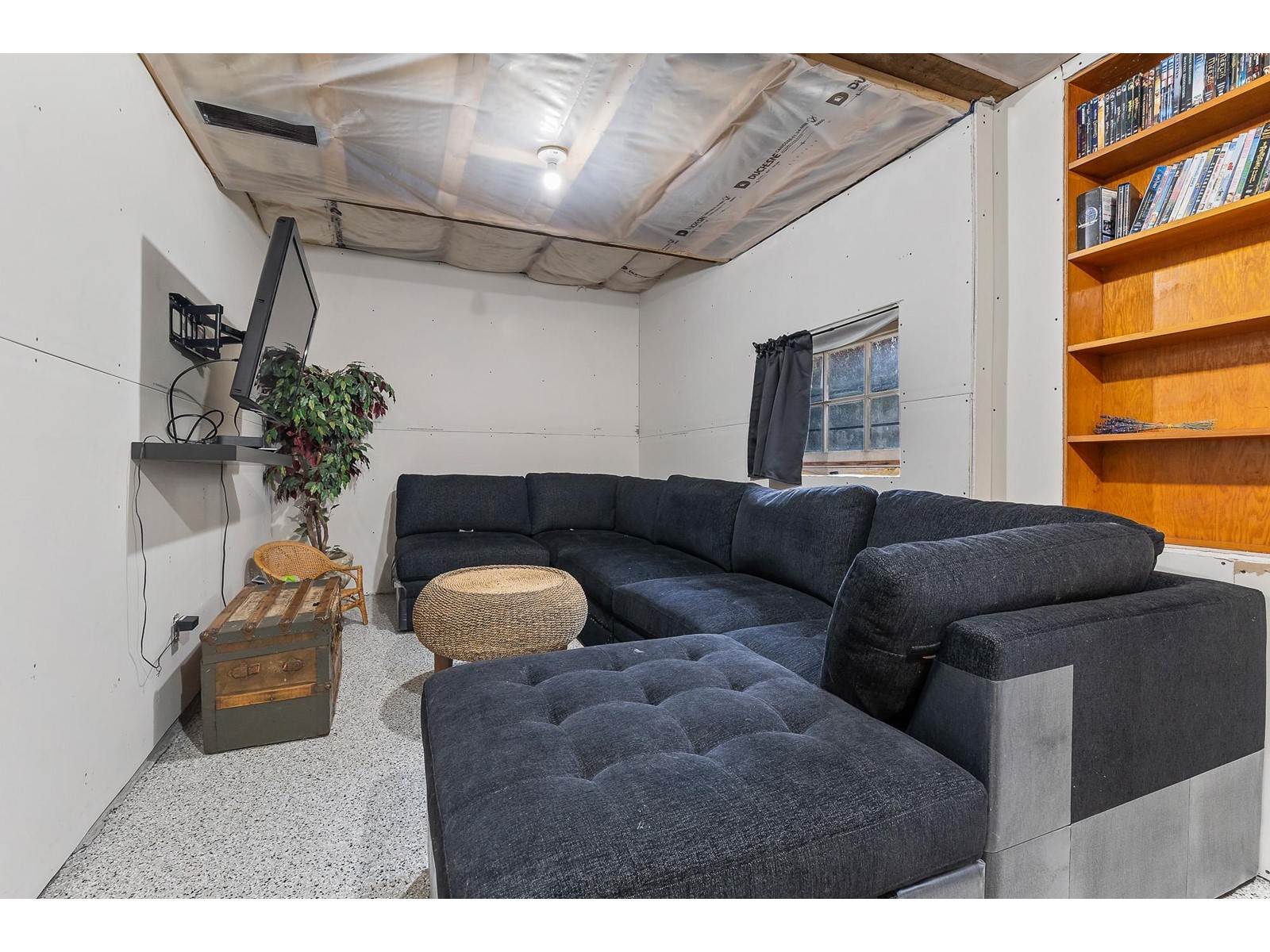 33026 2 Avenue, Mission, British Columbia  V2V 1J8 - Photo 32 - C8067653