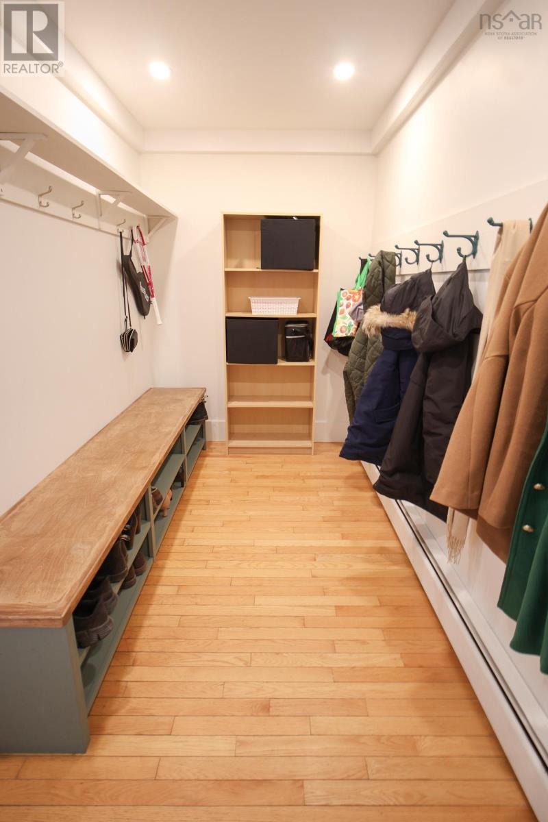 84 Park Street, Bridgewater, Nova Scotia  B4V 2B9 - Photo 17 - 202505311