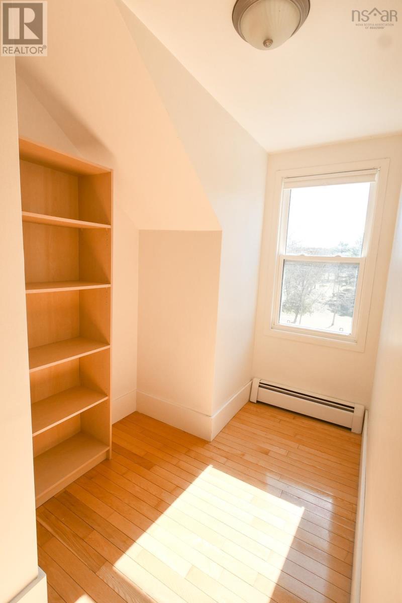 84 Park Street, Bridgewater, Nova Scotia  B4V 2B9 - Photo 20 - 202505311