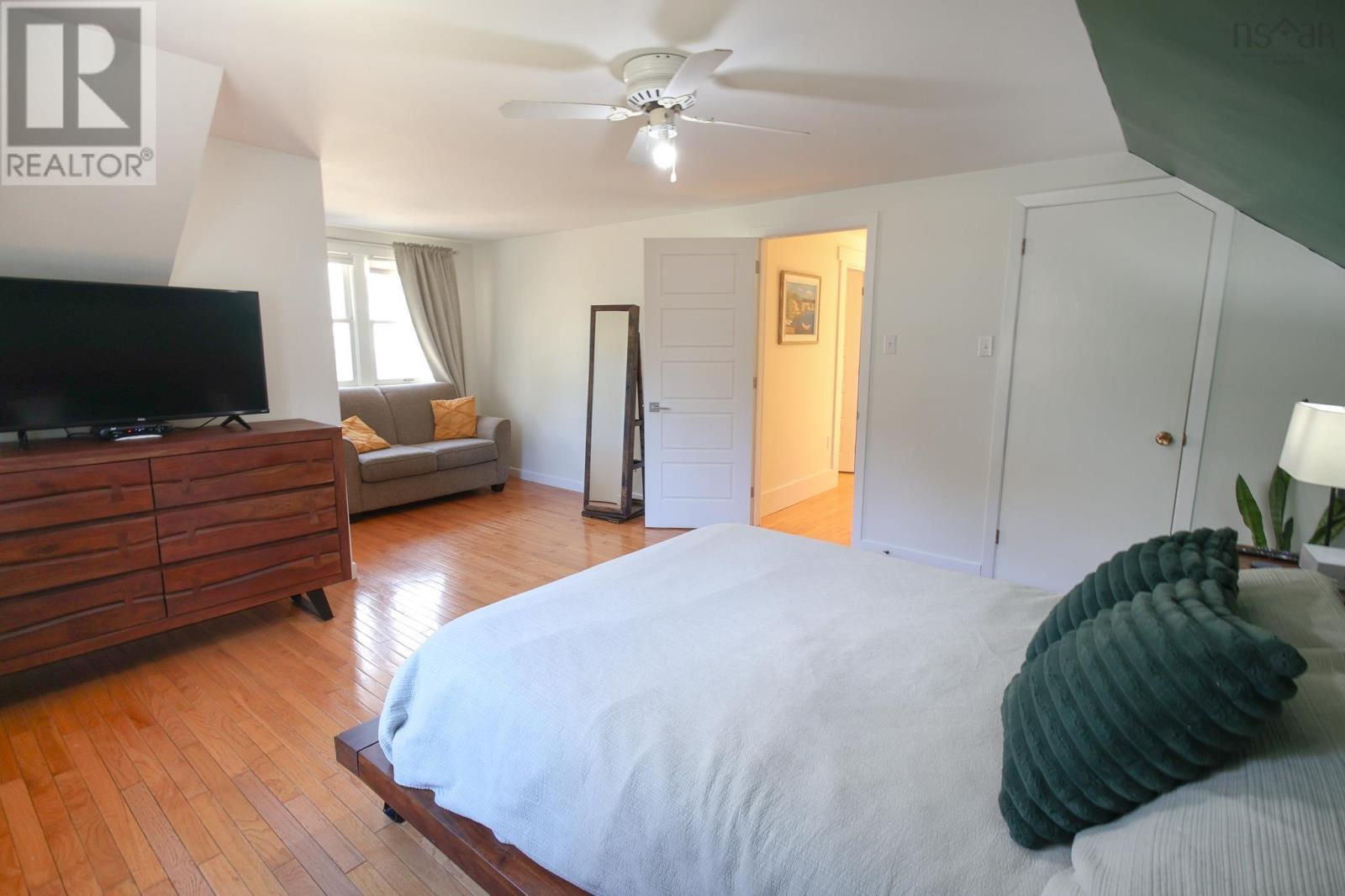 84 Park Street, Bridgewater, Nova Scotia  B4V 2B9 - Photo 23 - 202505311