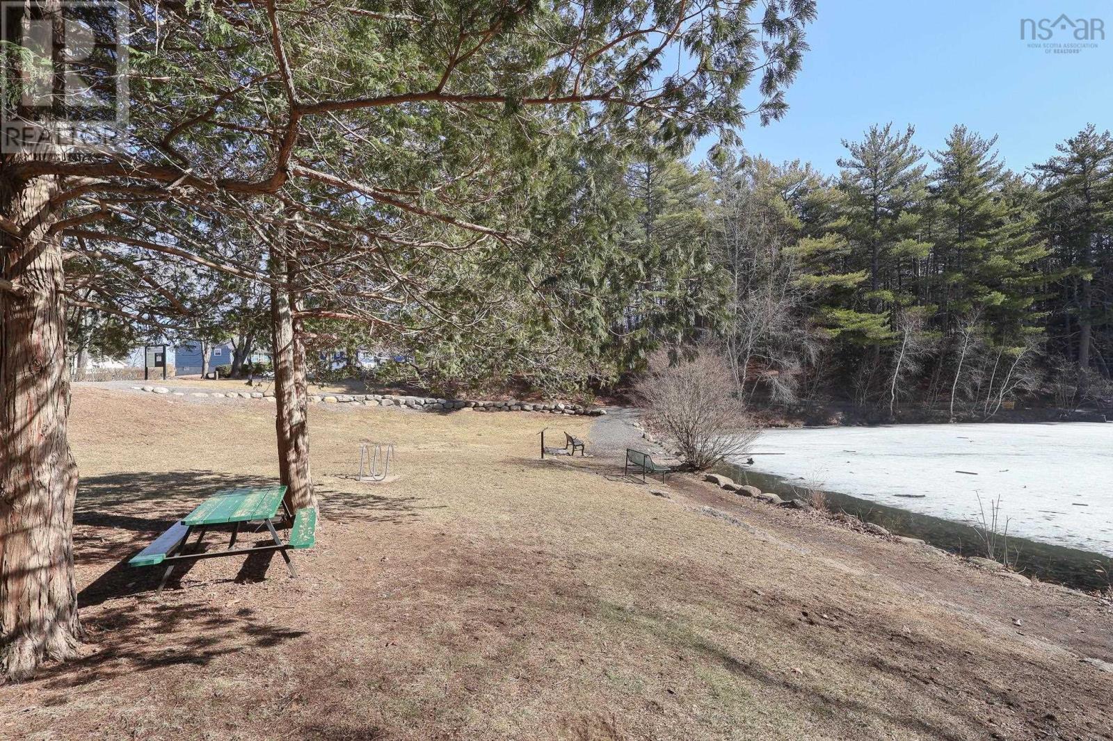 84 Park Street, Bridgewater, Nova Scotia  B4V 2B9 - Photo 47 - 202505311