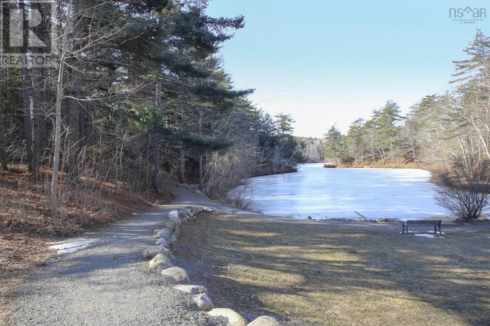 84 Park Street, Bridgewater, Nova Scotia  B4V 2B9 - Photo 48 - 202505311