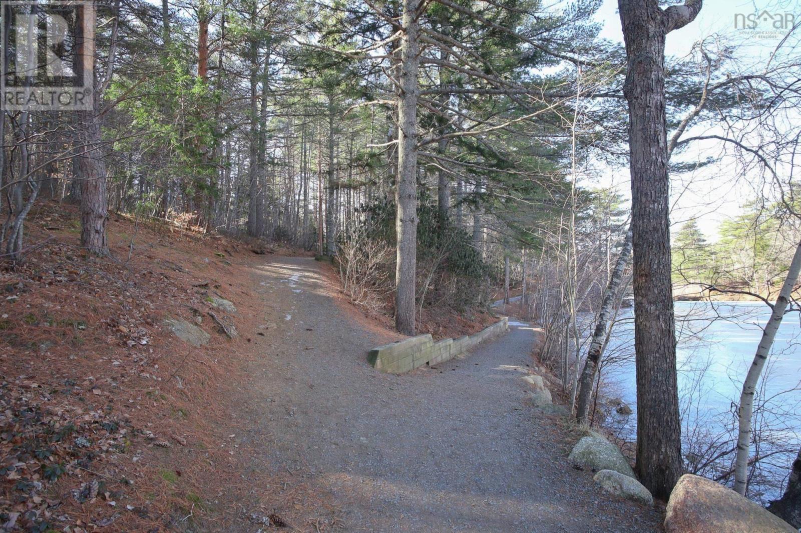 84 Park Street, Bridgewater, Nova Scotia  B4V 2B9 - Photo 49 - 202505311