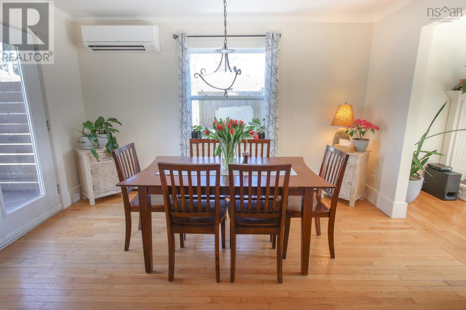 84 Park Street, Bridgewater, Nova Scotia  B4V 2B9 - Photo 9 - 202505311