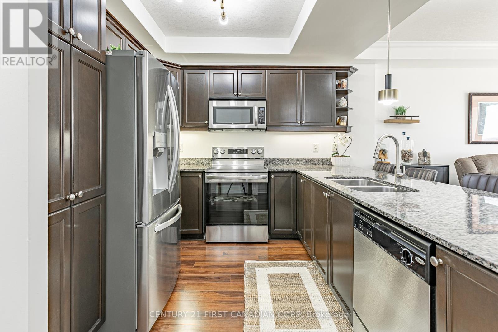Property at 312 - 1030 CORONATION DRIVE image 5