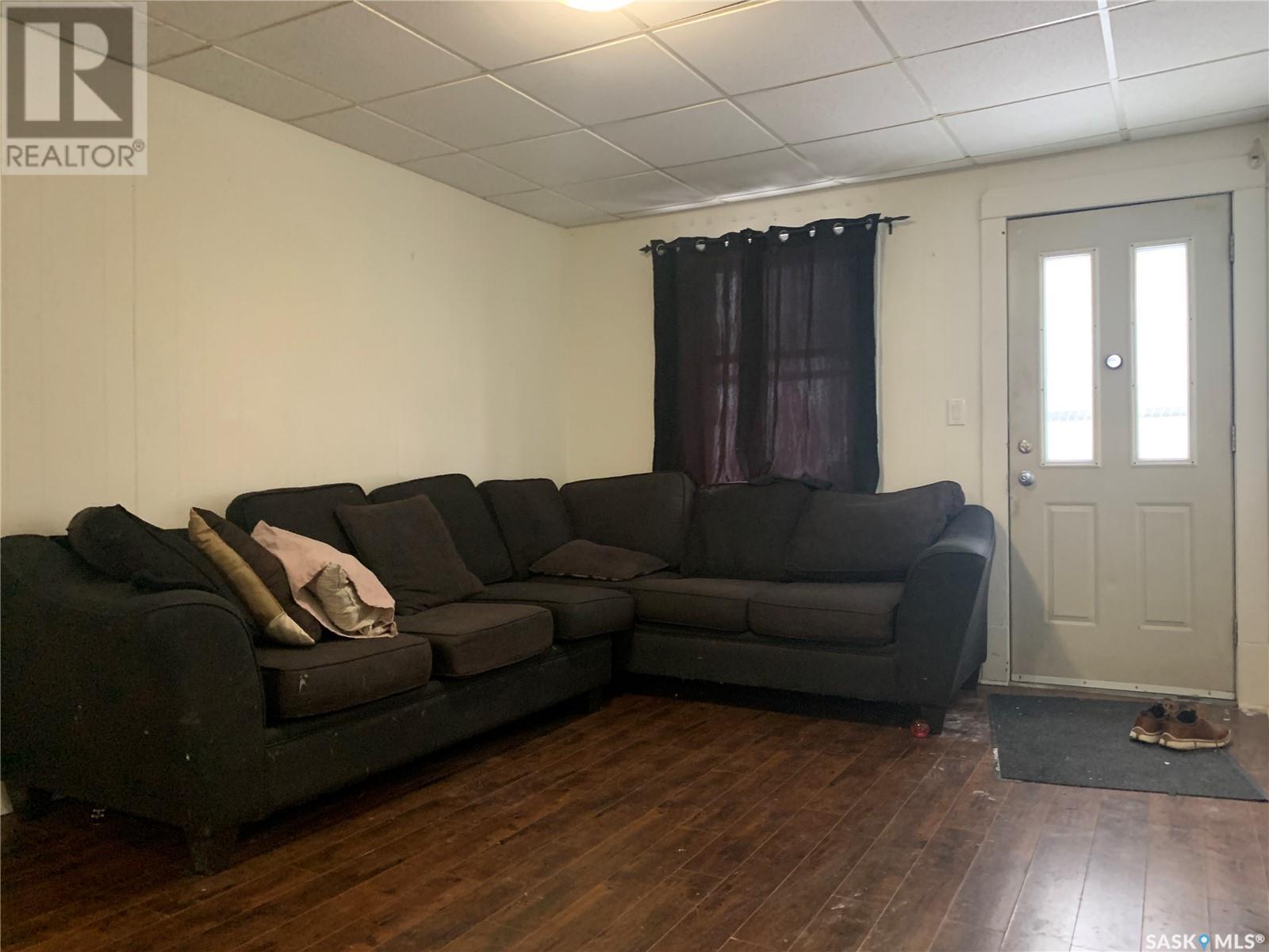 128 L Avenue S, Saskatoon, Saskatchewan  S7M 2H1 - Photo 2 - SK998544