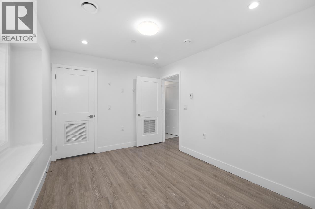 3133 Glen Drive, Vancouver, British Columbia  V5T 4C3 - Photo 19 - R2979856