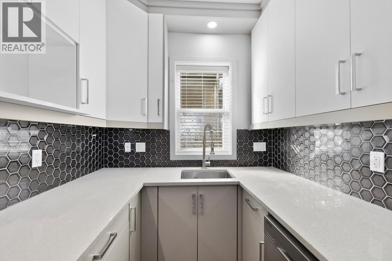 3133 Glen Drive, Vancouver, British Columbia  V5T 4C3 - Photo 14 - R2979856