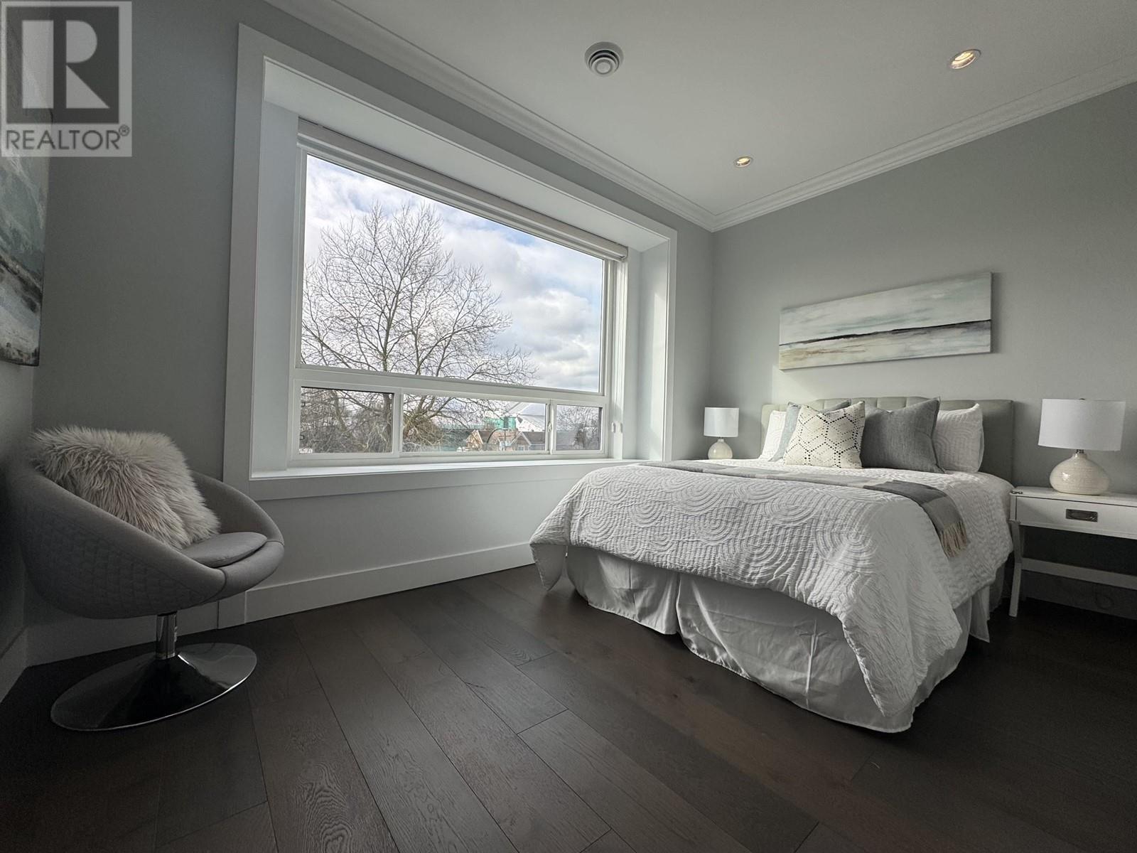 2555 E 8th Avenue, Vancouver, British Columbia  V5M 1W3 - Photo 10 - R2979105