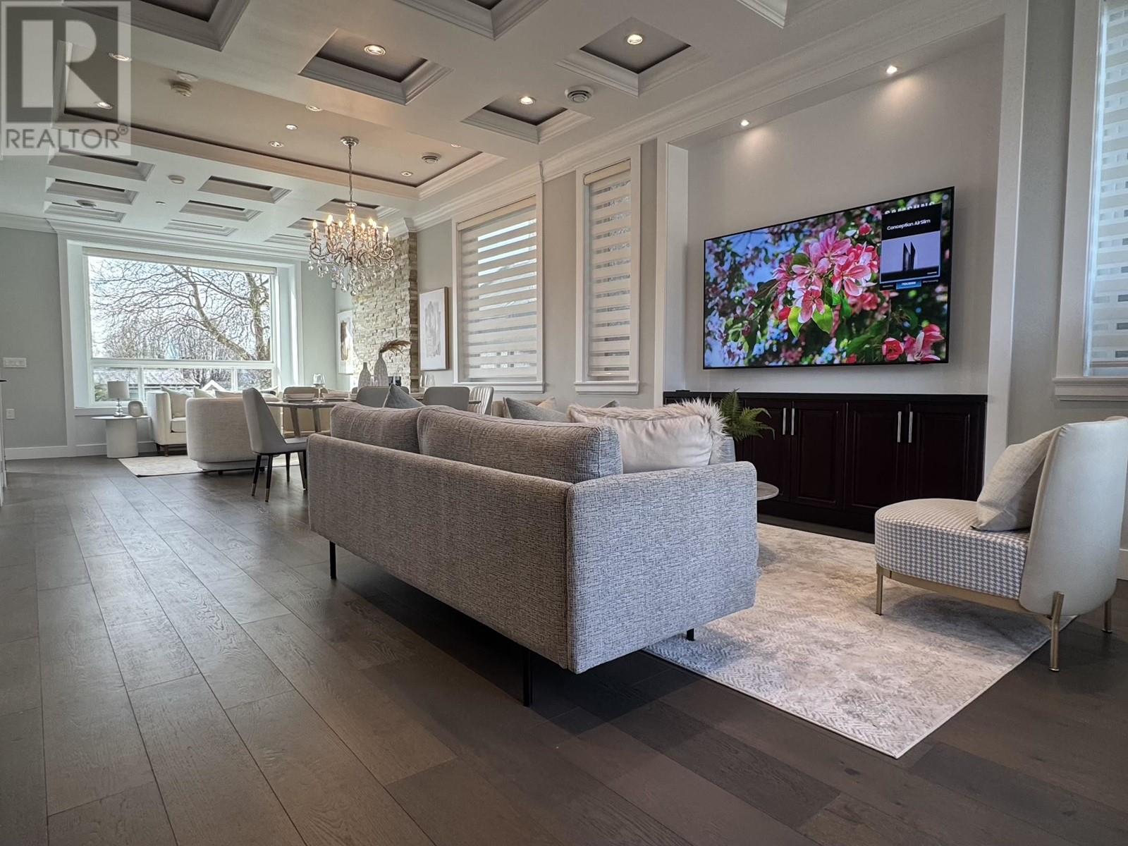 2555 E 8th Avenue, Vancouver, British Columbia  V5M 1W3 - Photo 2 - R2979105