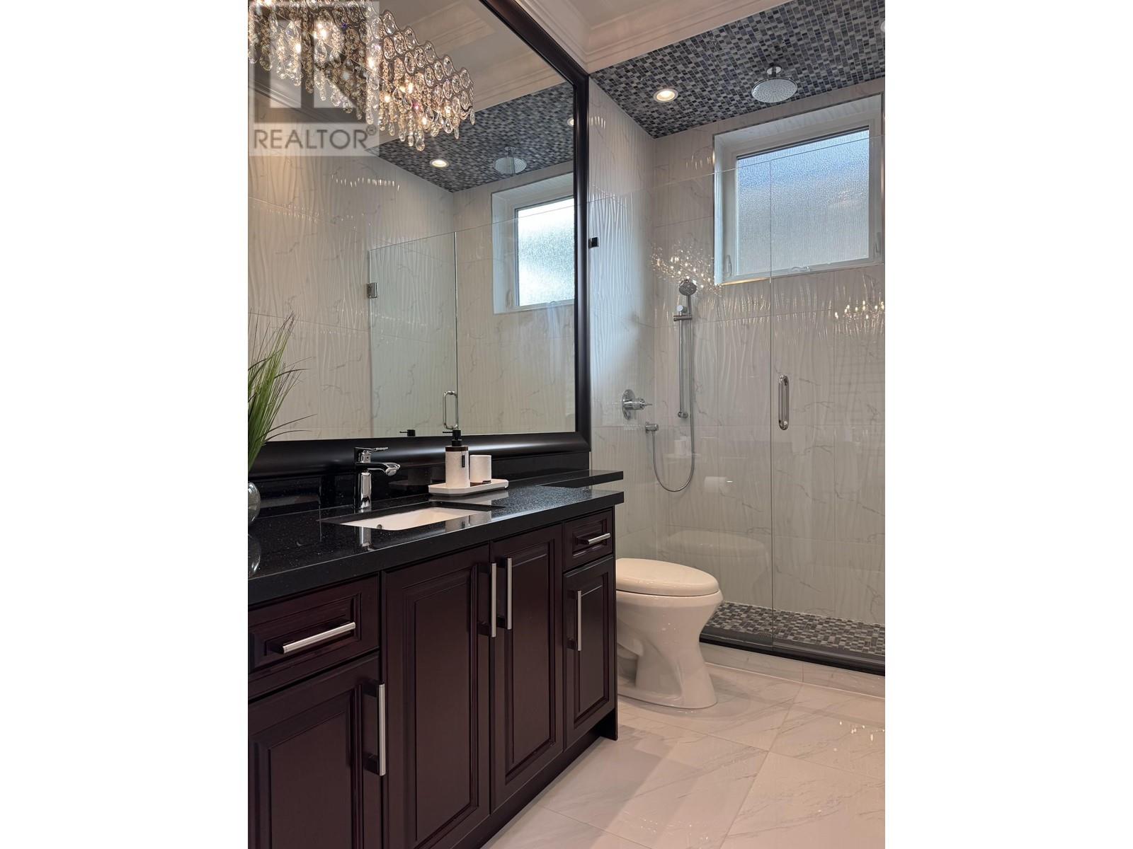 2555 E 8th Avenue, Vancouver, British Columbia  V5M 1W3 - Photo 5 - R2979105