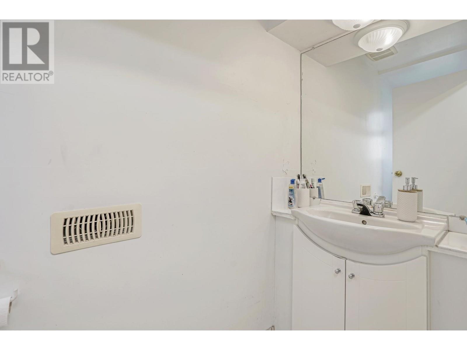 10140 Seacote Road, Richmond, British Columbia  V7A 4A9 - Photo 23 - R2979755