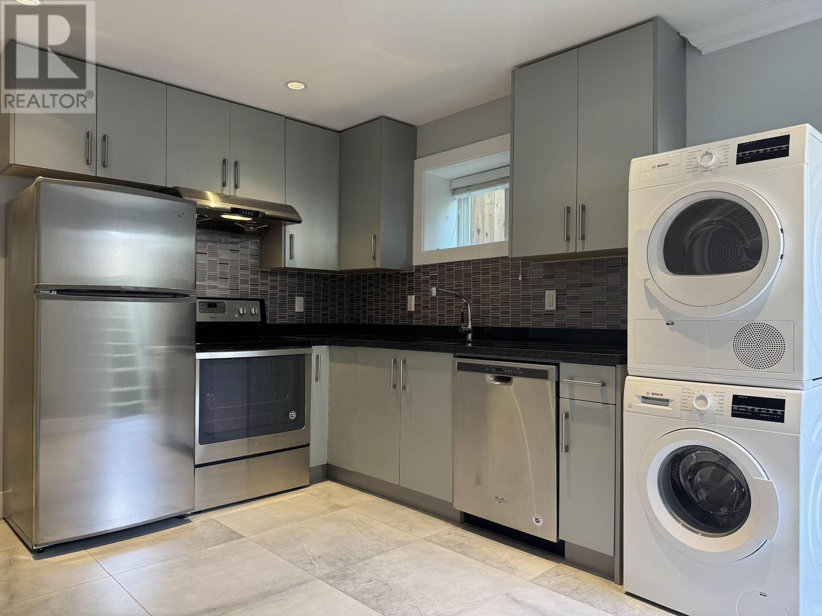 2555 E 8th Avenue, Vancouver, British Columbia  V5M 1W3 - Photo 13 - R2979105