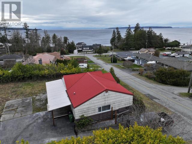 Property at 6928 QUESNEL STREET image 2