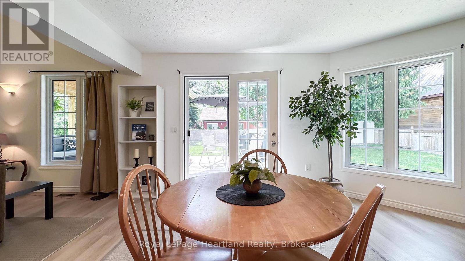 11 William Street, Bluewater, Ontario  N0M 1G0 - Photo 20 - X12029384
