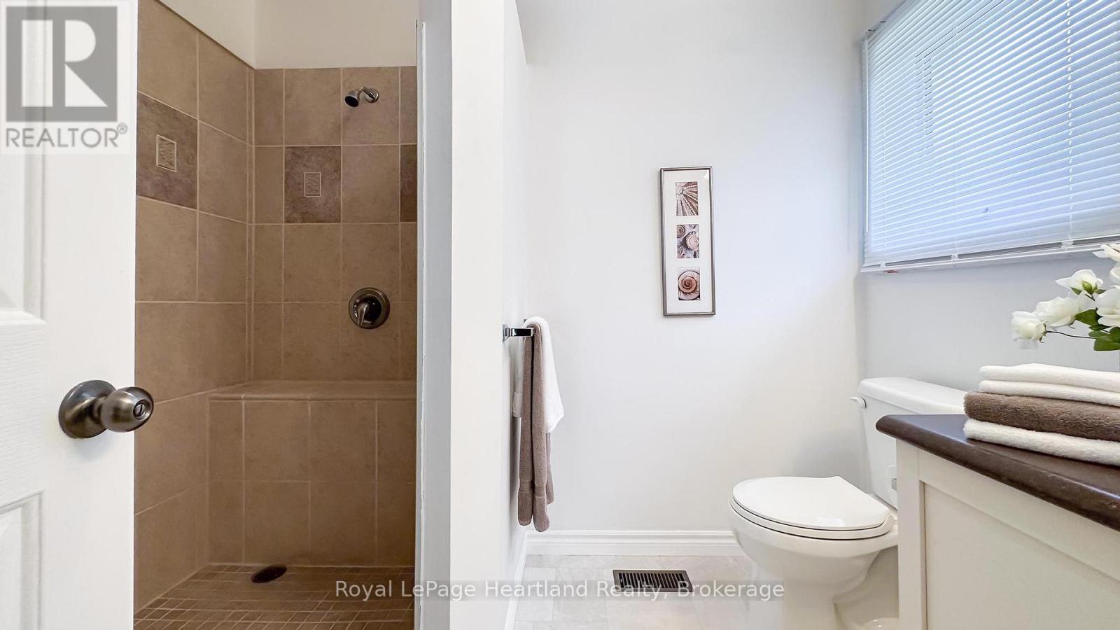 11 William Street, Bluewater, Ontario  N0M 1G0 - Photo 27 - X12029384