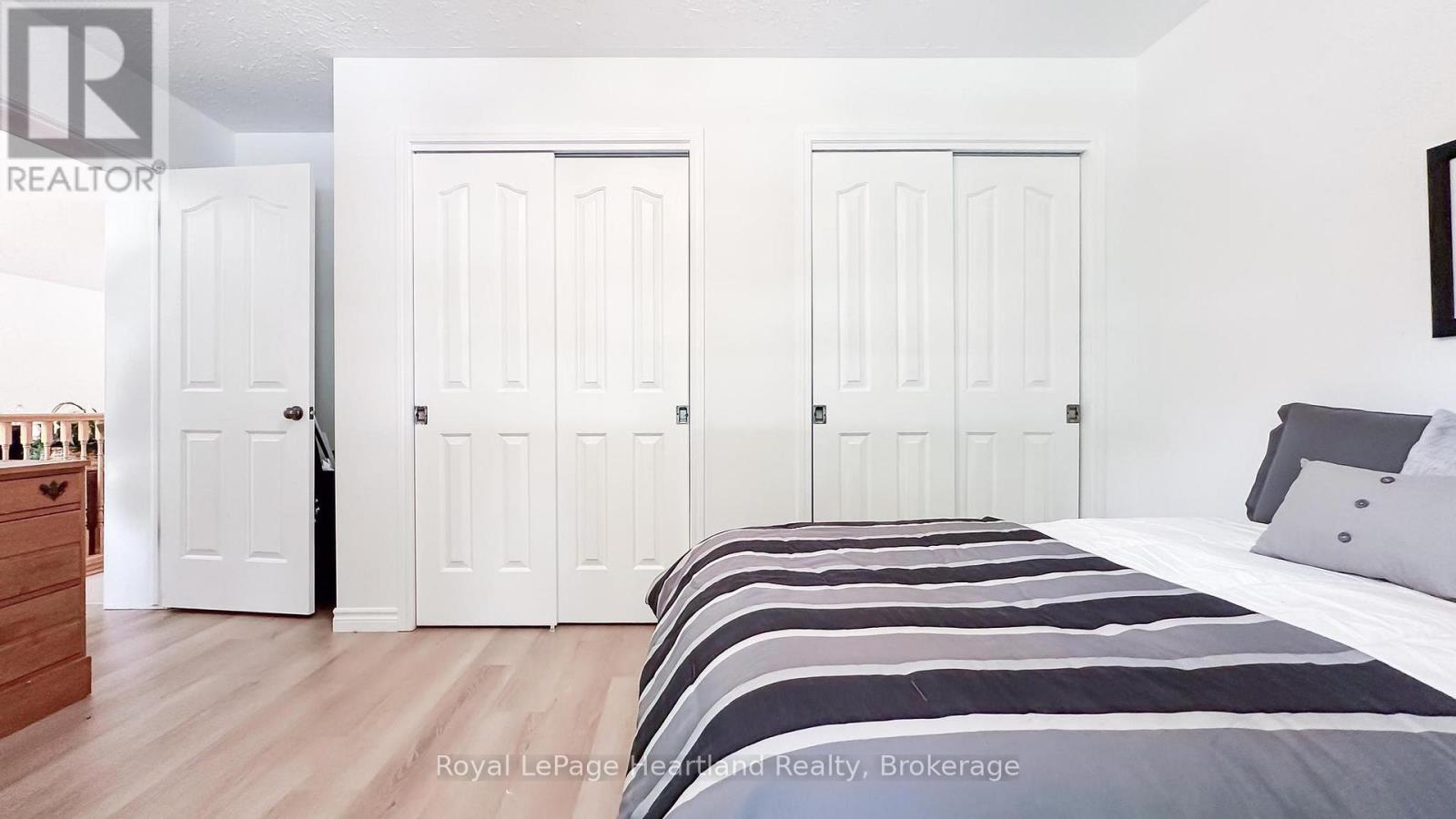 11 William Street, Bluewater, Ontario  N0M 1G0 - Photo 35 - X12029384