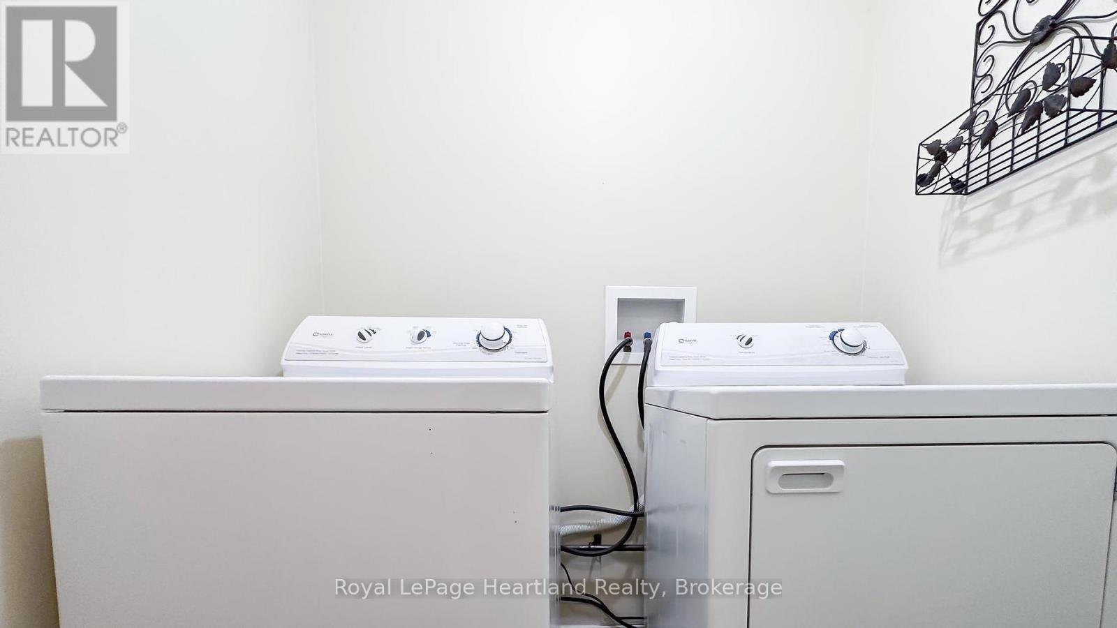 11 William Street, Bluewater, Ontario  N0M 1G0 - Photo 37 - X12029384