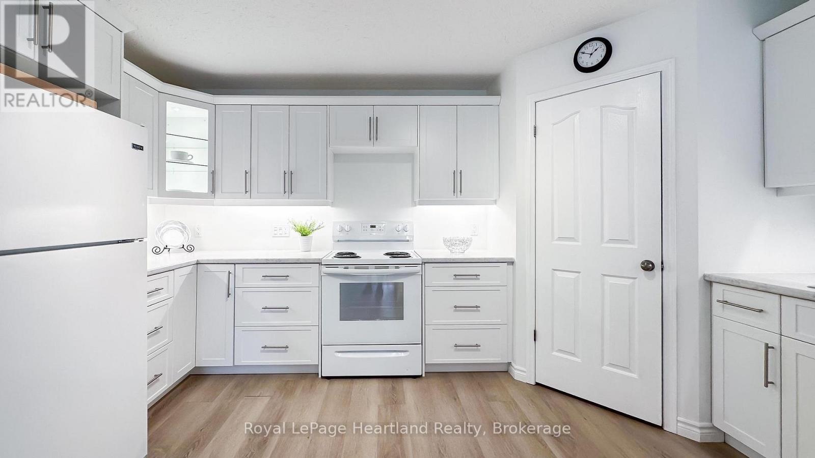 Property at 11 WILLIAM STREET image 4