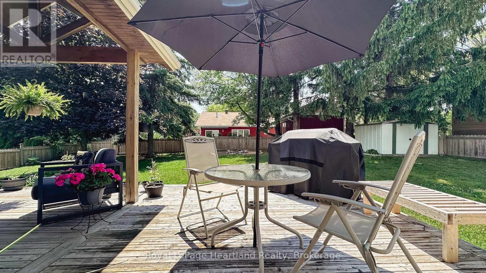 11 William Street, Bluewater, Ontario  N0M 1G0 - Photo 41 - X12029384