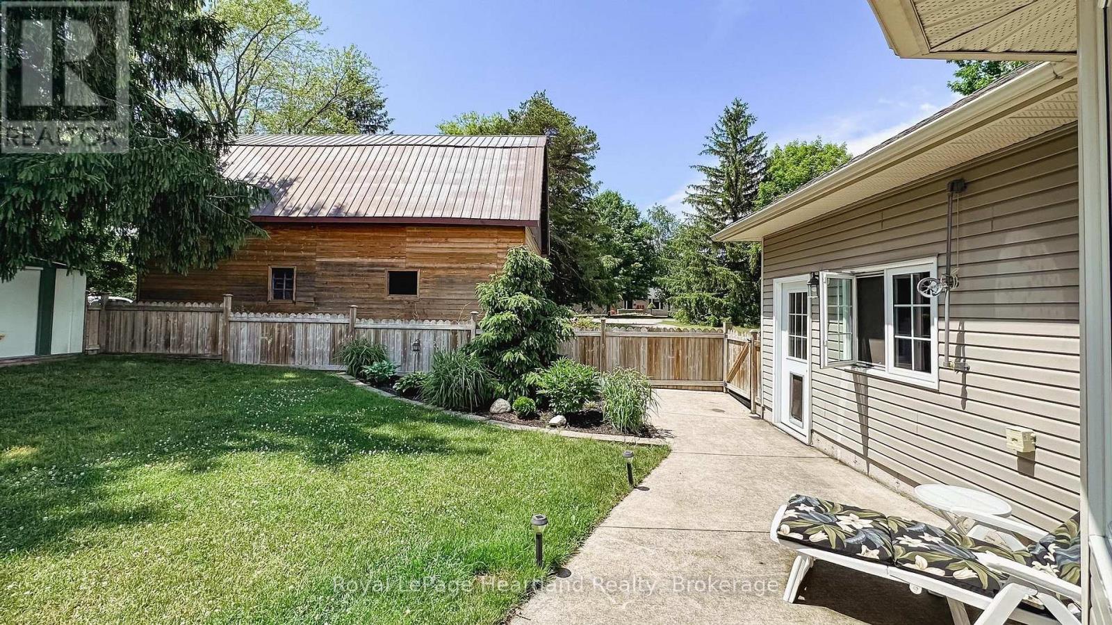 11 William Street, Bluewater, Ontario  N0M 1G0 - Photo 45 - X12029384