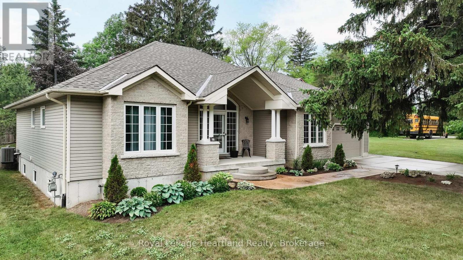 11 William Street, Bluewater, Ontario  N0M 1G0 - Photo 48 - X12029384