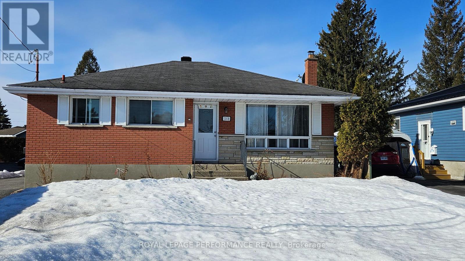 Property at 1208 HENRY STREET W image 1