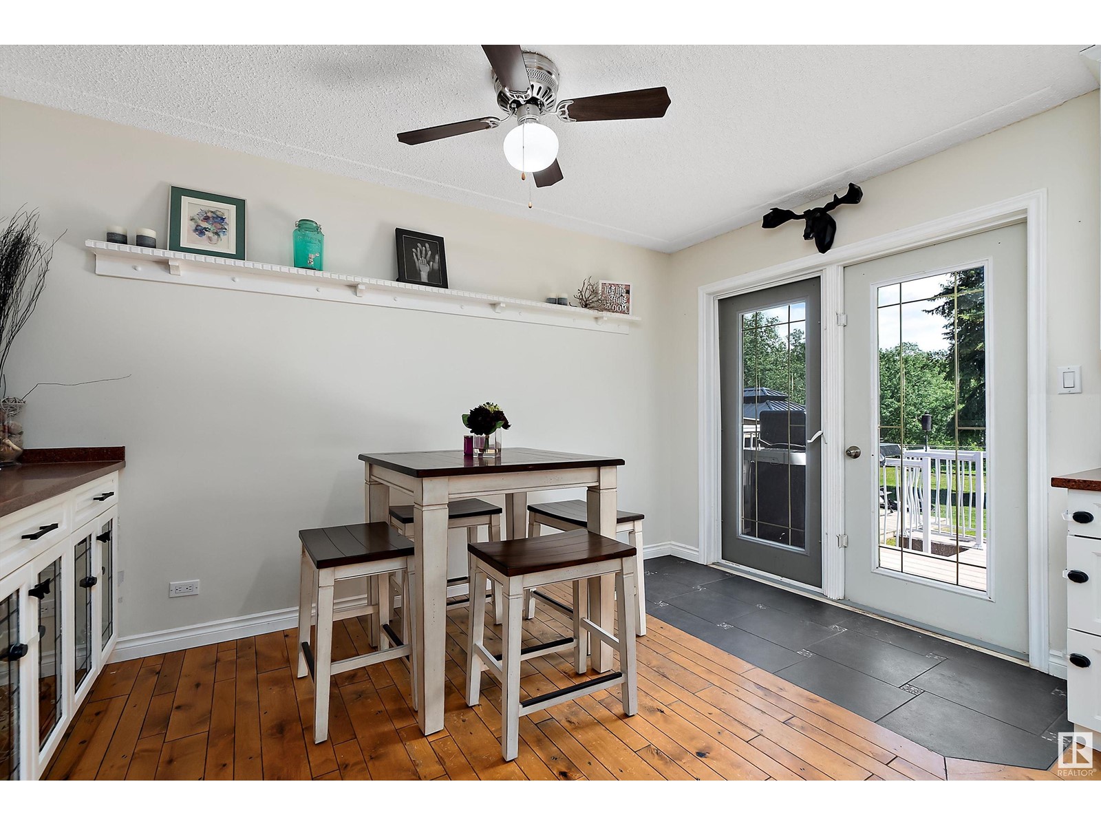 Property at 110 49547 Range Road 243 image 2