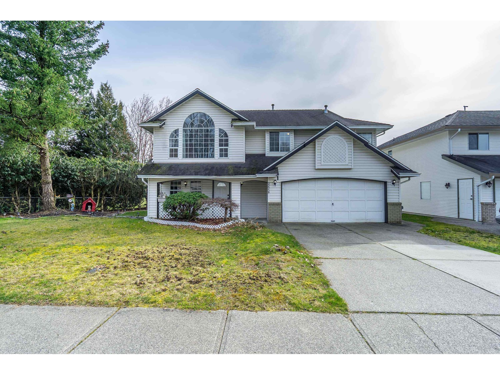 32958 HARWOOD PLACE, Abbotsford, British Columbia