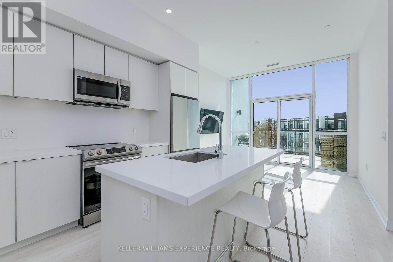 Property at 402 - 415 SEA RAY AVENUE image 1