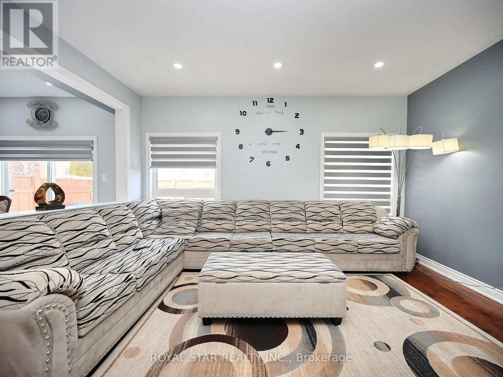 33 Alice Spring Crescent, Brampton (Credit Valley), Ontario  L6X 0R7 - Photo 15 - W12029412