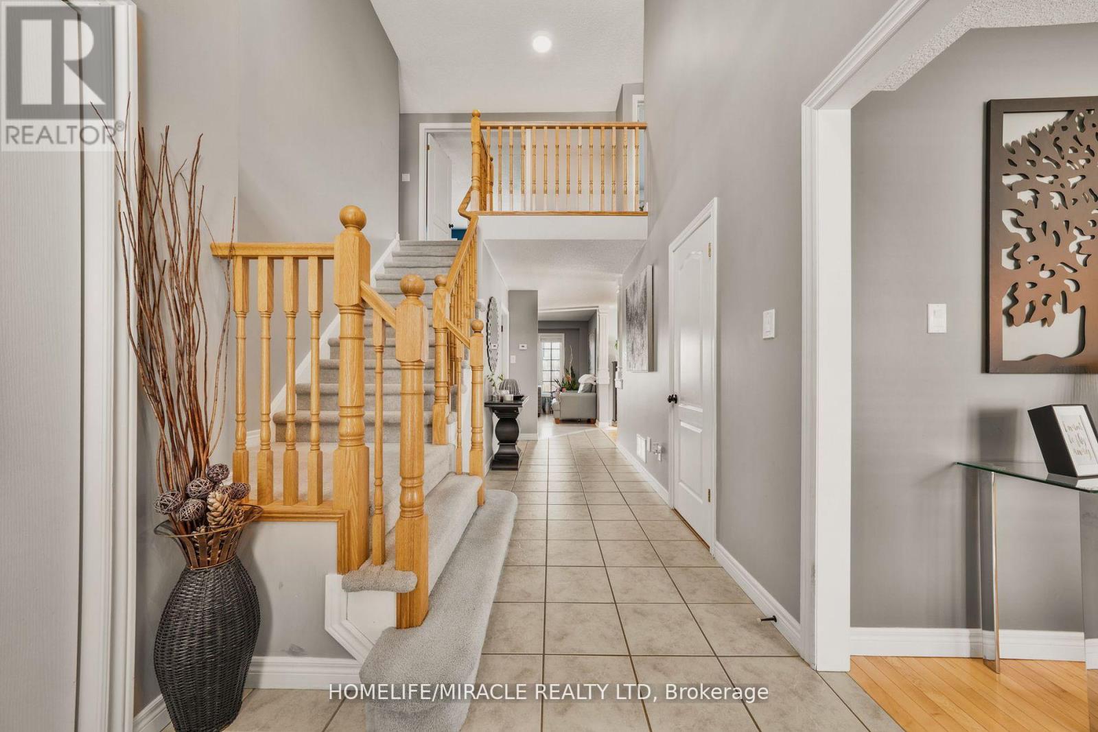 Property at 22 DEVONLEIGH DRIVE image 2