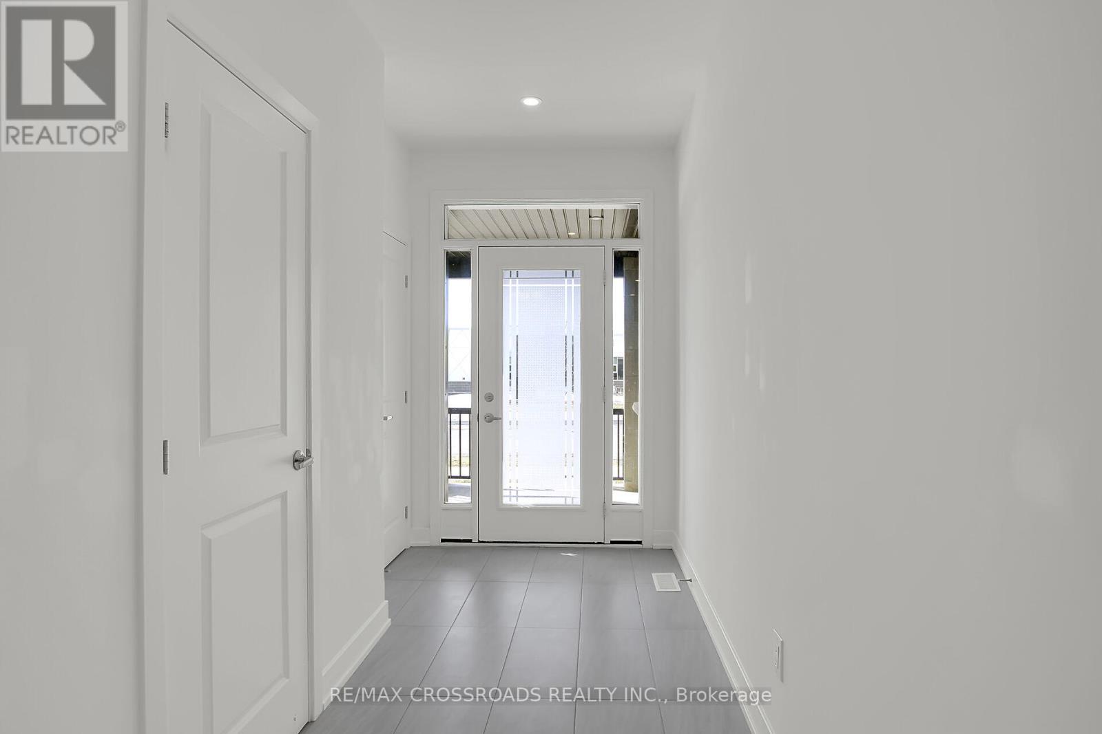 Property at 972 BRIAN GOOD AVENUE image 3