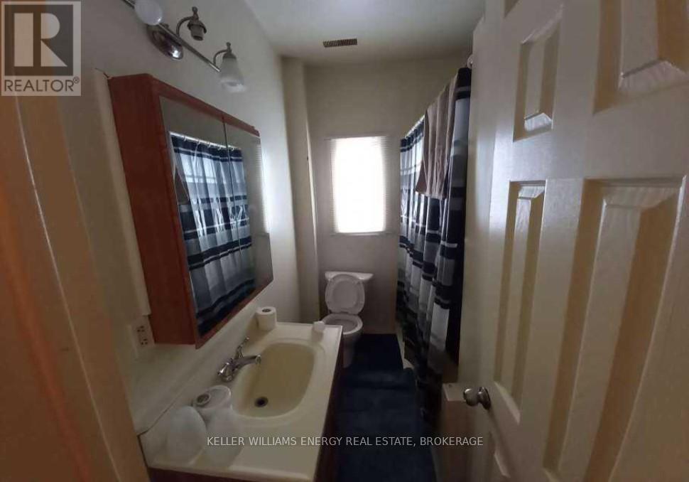 98 Bayfield Street, Barrie (City Centre), Ontario  L4M 3A8 - Photo 14 - S12029532