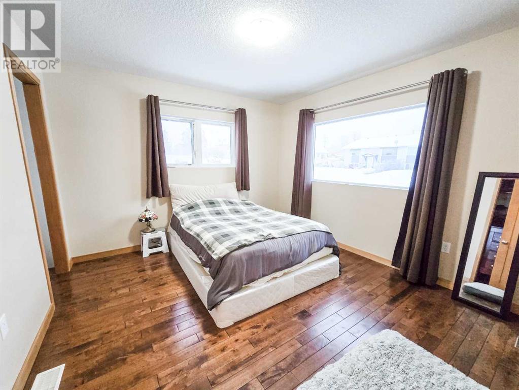 5128 5 Avenue, Edson, Alberta  T7E 1T3 - Photo 13 - A2203854