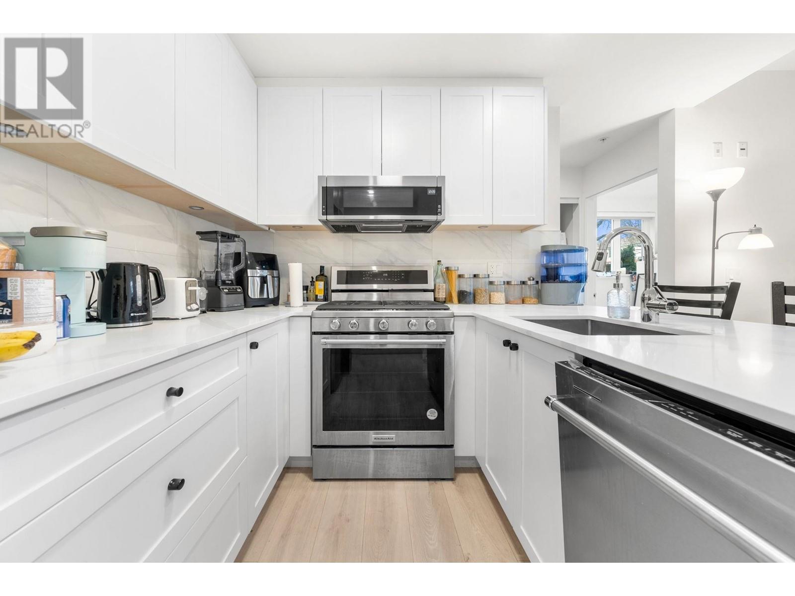 105 2688 Duke Street, Vancouver, British Columbia  V5R 4S9 - Photo 14 - R2974566