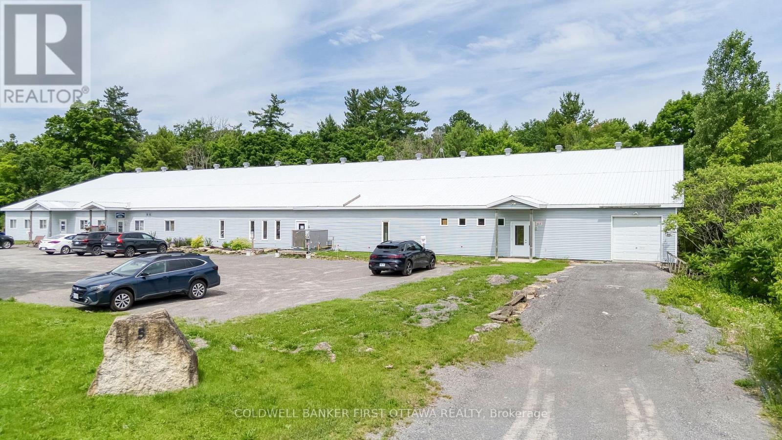 5 Bates Drive, Carleton Place, Ontario  K7C 4J8 - Photo 5 - X12029593