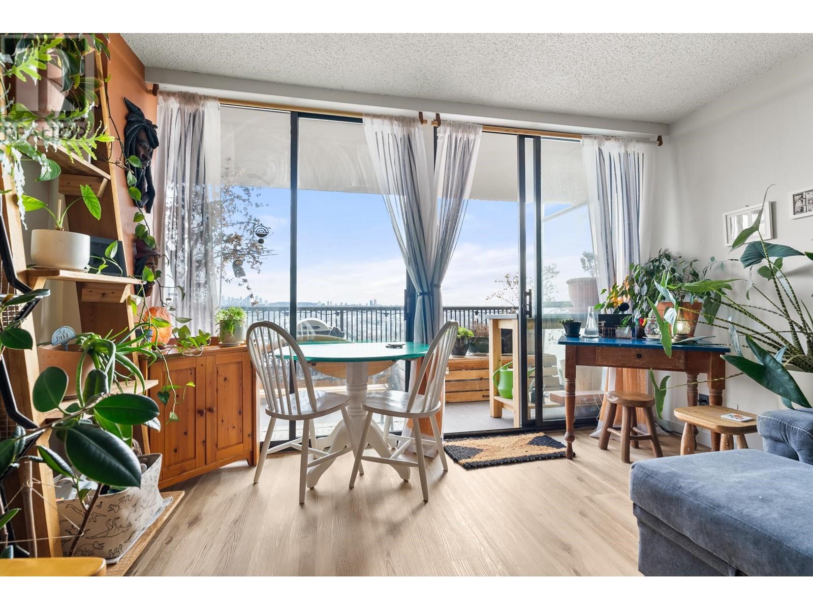 407 3740 ALBERT STREET, burnaby, British Columbia
