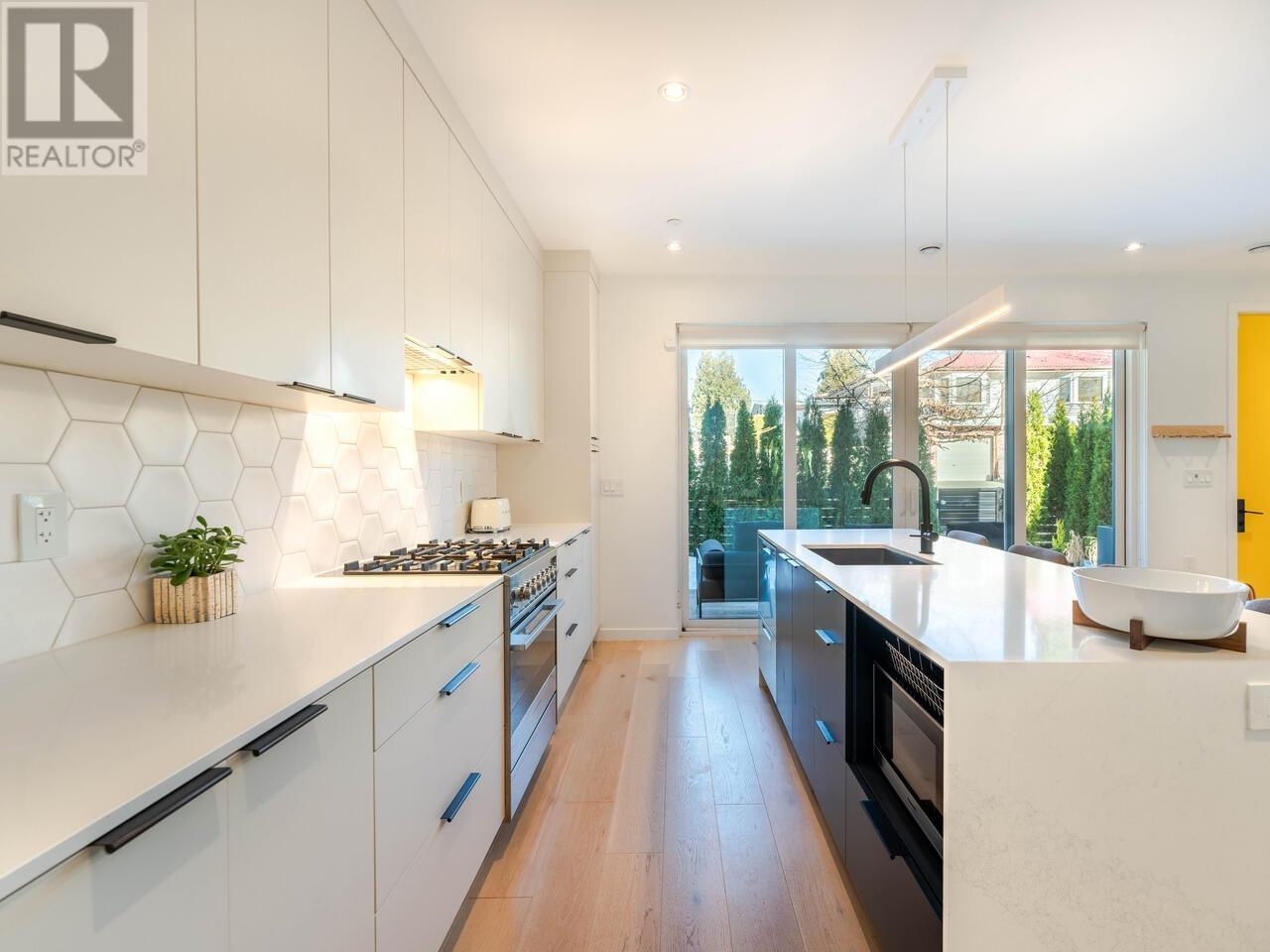 904 E 37th Avenue, Vancouver, British Columbia  V5W 1G2 - Photo 5 - R2979883