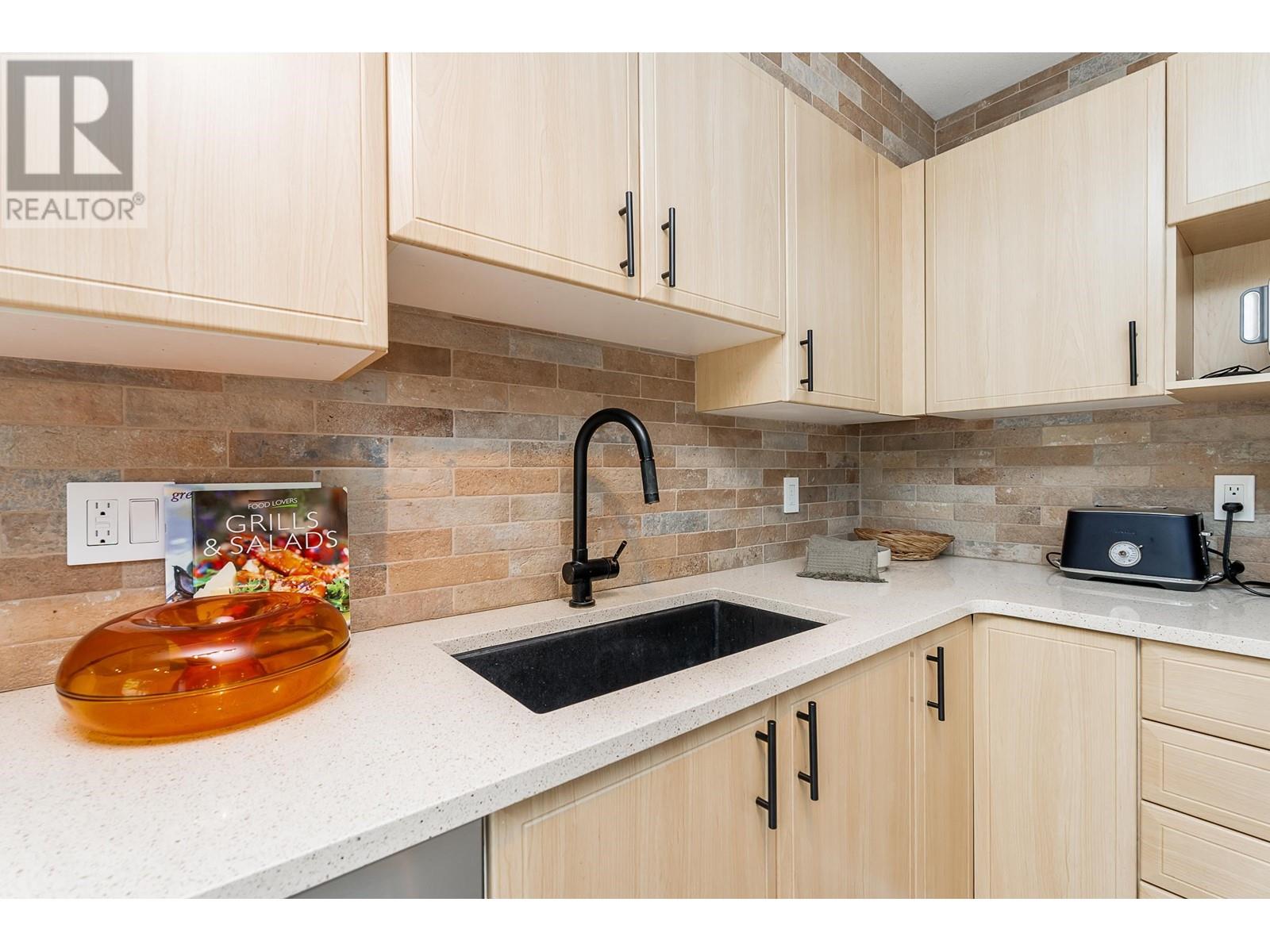 47 2351 Parkway Boulevard, Coquitlam, British Columbia  V3E 3P2 - Photo 11 - R2979889