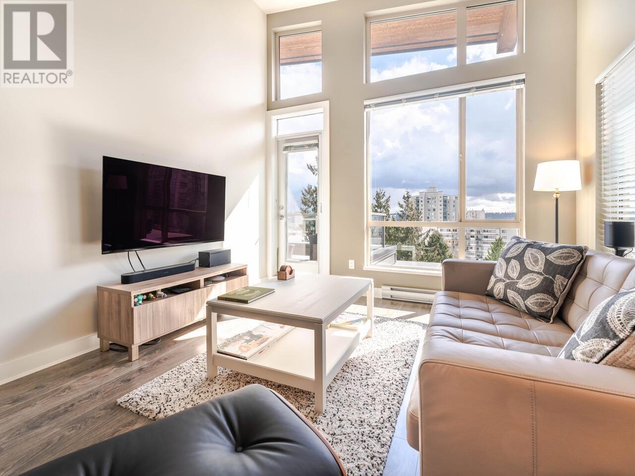 617 500 Royal Avenue, New Westminster, British Columbia  V3L 0G5 - Photo 2 - R2979905