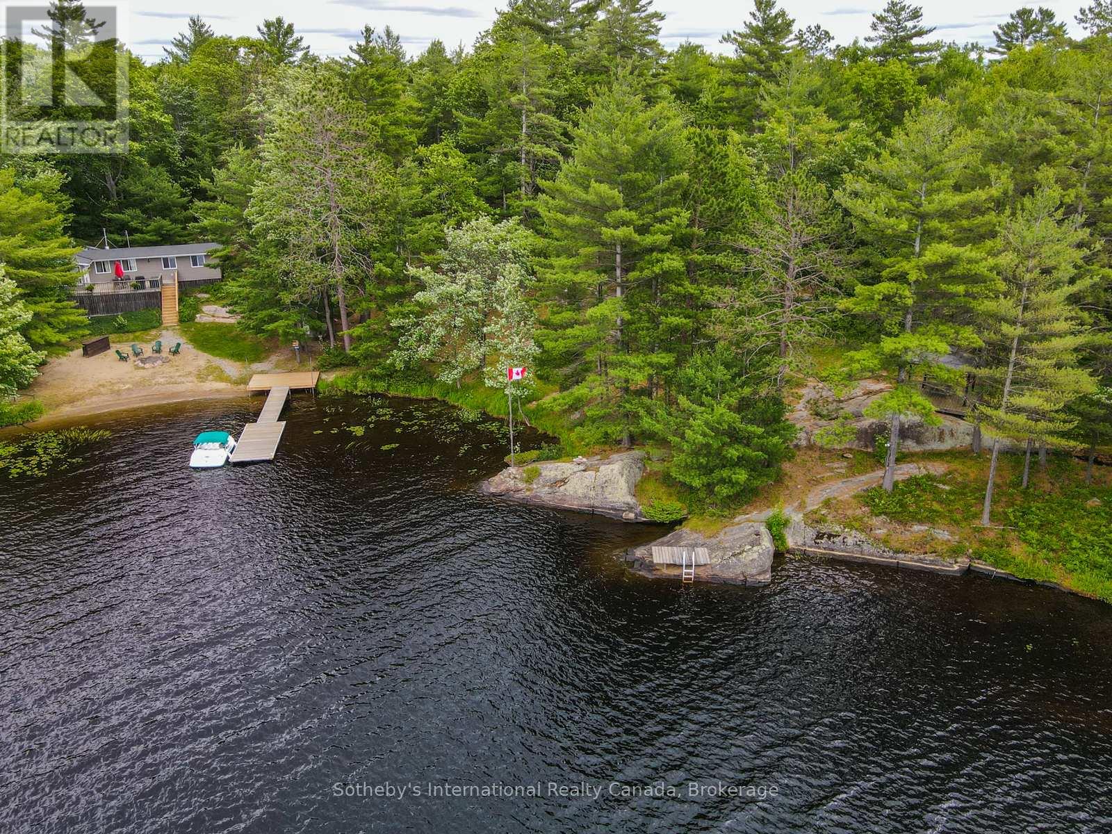 1040 Kahshe Lake, Gravenhurst, Ontario  P0E 1G0 - Photo 22 - X12029594