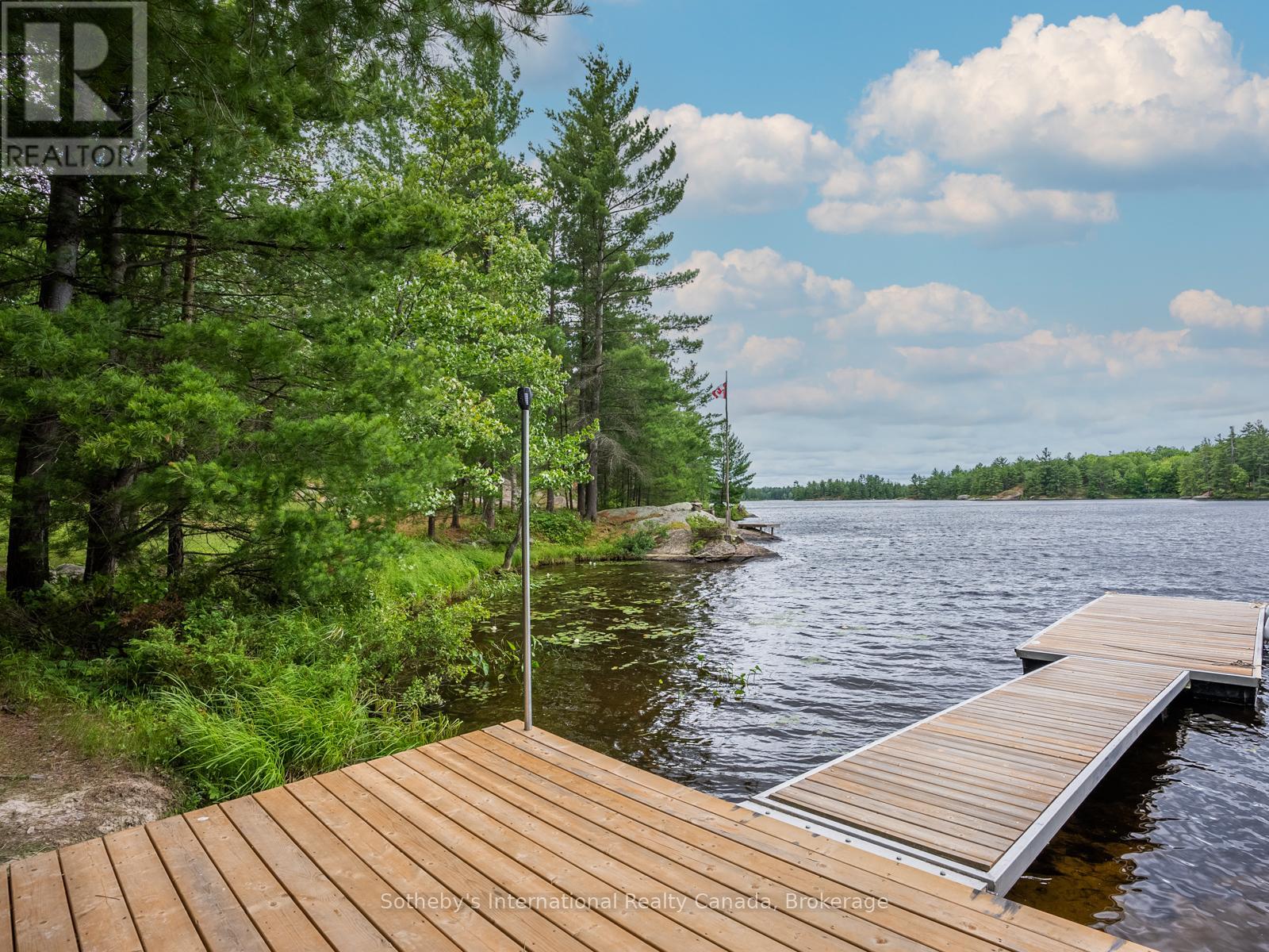 1040 Kahshe Lake, Gravenhurst, Ontario  P0E 1G0 - Photo 4 - X12029594