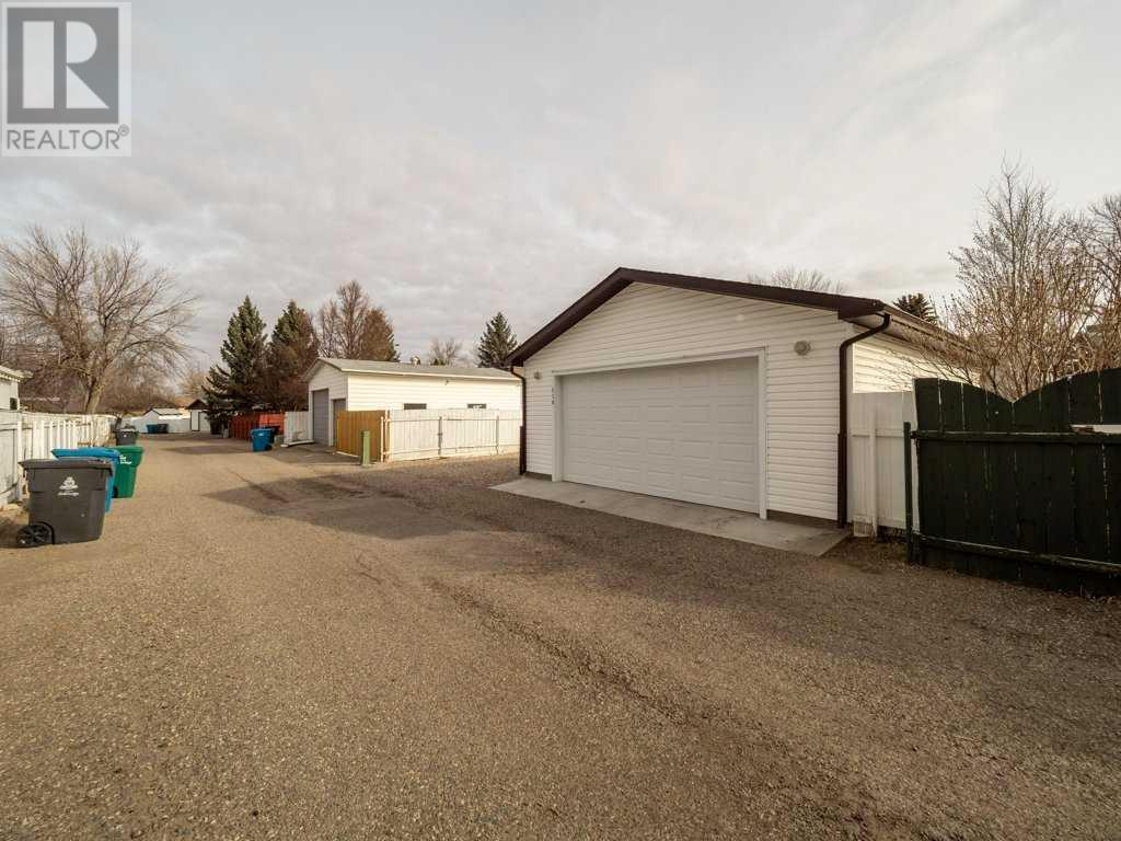 114 Meadowlark Boulevard N, Lethbridge, Alberta  T1H 4J4 - Photo 41 - A2202116