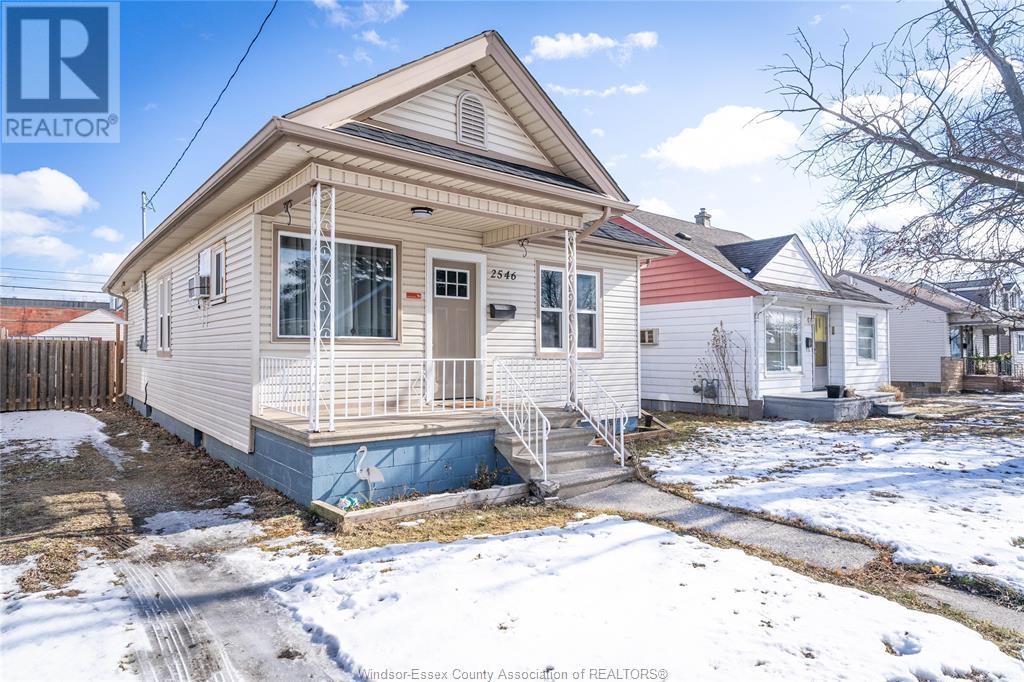 Property at 2546 LLOYD GEORGE BOULEVARD image 3