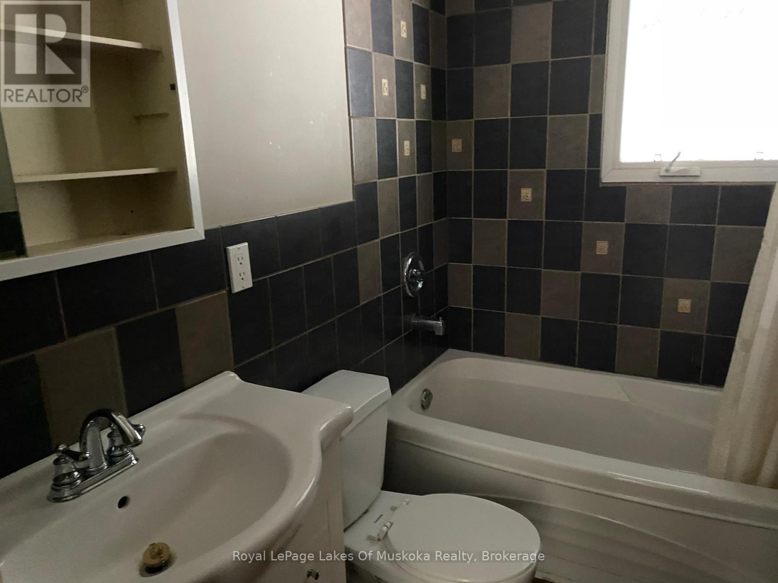 1011 Hollow Point Drive N, Algonquin Highlands (Sherborne), Ontario  P0A 1E0 - Photo 16 - X12021481