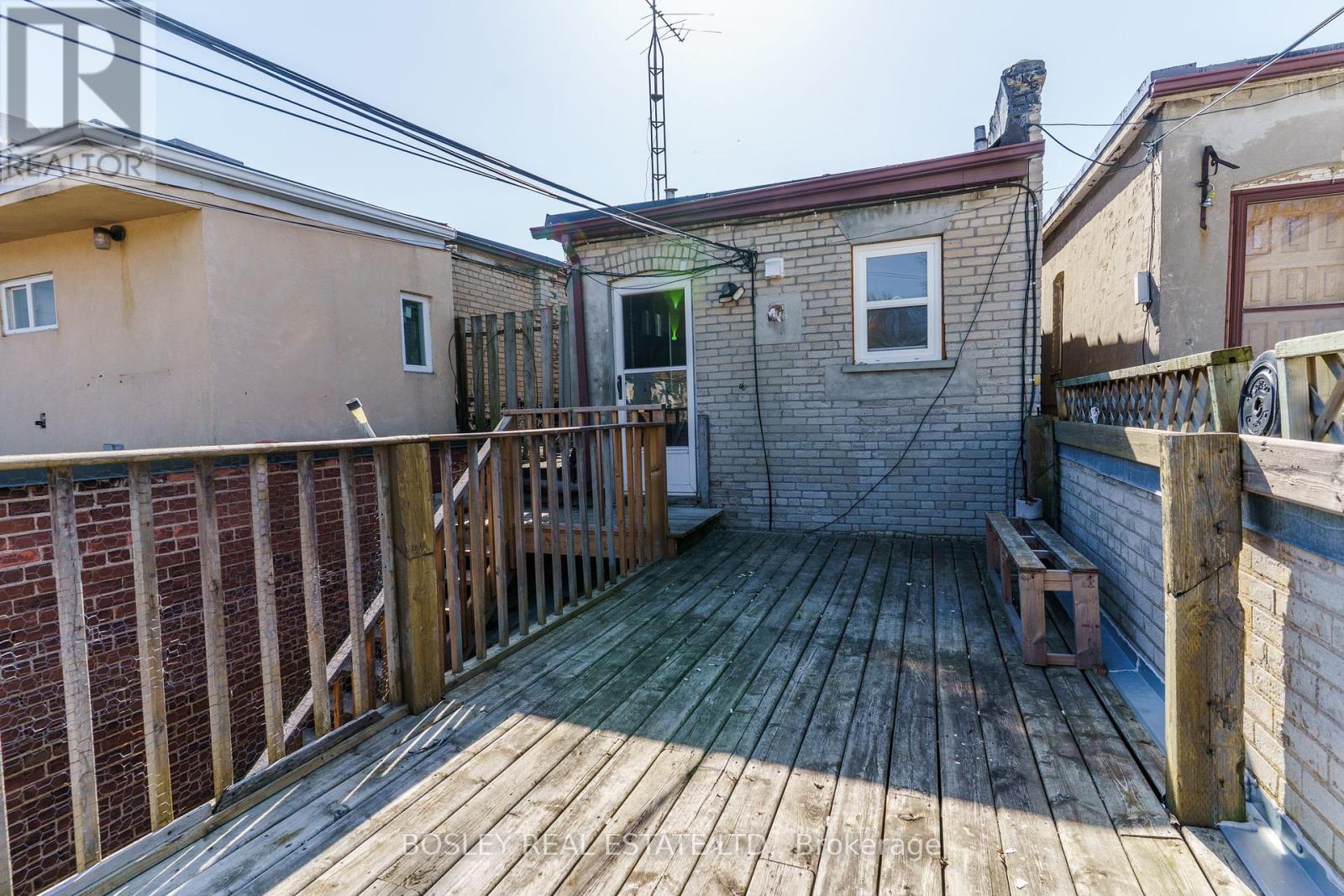 1972 Danforth Avenue E, Toronto, Ontario  M4C 1J6 - Photo 32 - E12029559
