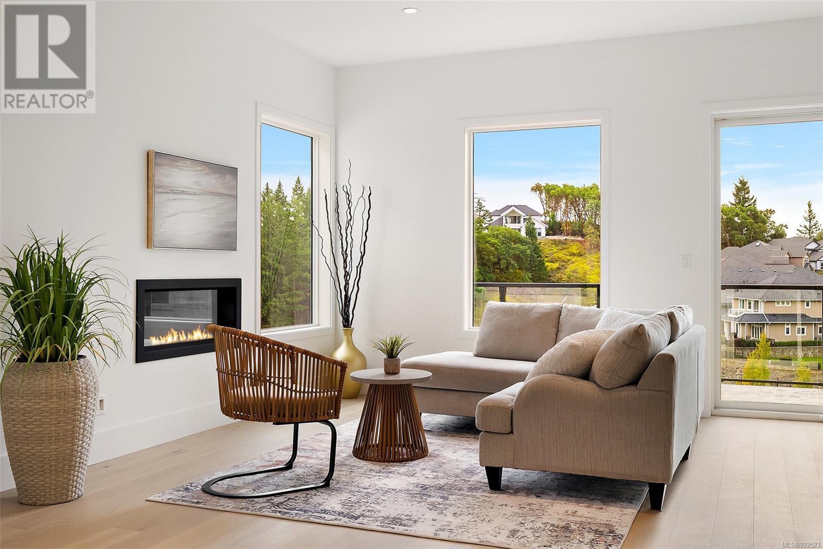 Property at 1169 Spirit Crt image 3