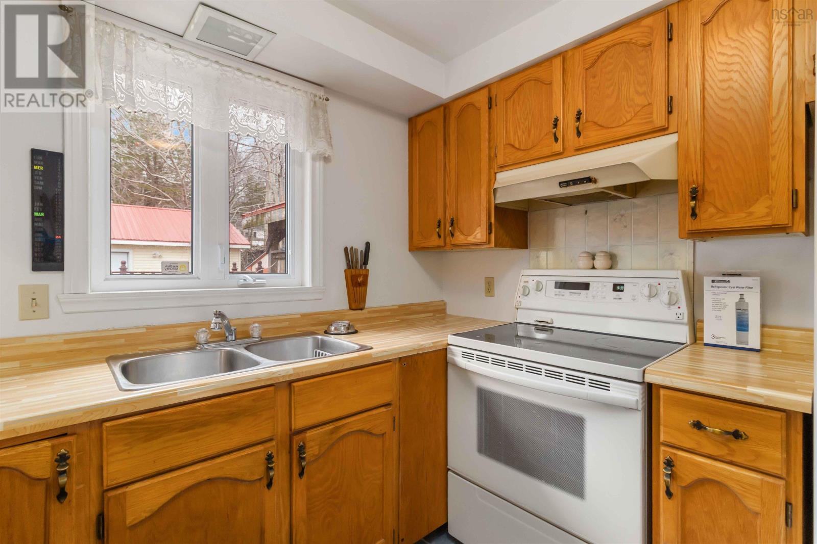 75 Hillside Avenue, Lower Sackville, Nova Scotia  B4C 1W6 - Photo 18 - 202505312